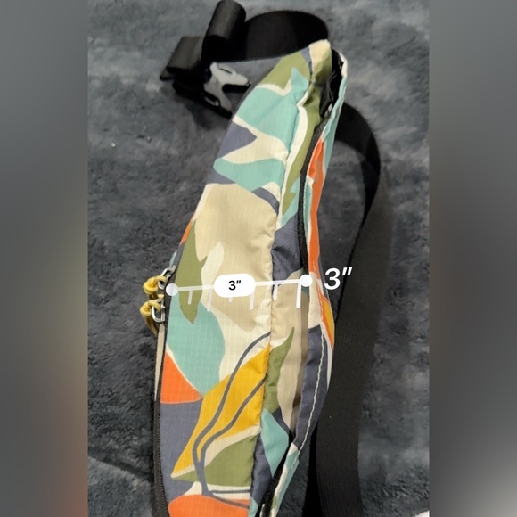 REl Co-op Trail 2 Print Waist Pack with a unique Tropical leaf pattern - Picture 14 of 16